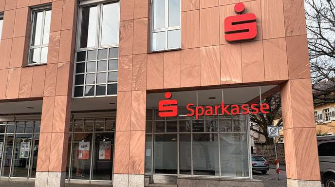 Die Sparkassen-Filiale in der Lahrer Innenstadt wurde am Dienstag überfallen.
