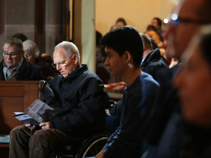 Wolfgang Schäuble besucht 2019 einen Gottesdienst in der Stadtkirche