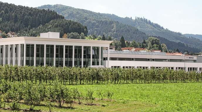 Die Firma Benz will in ihr Stammwerk im Gewerbegebiet Mühlegrün investieren, um die Arbeitsbereiche des Rheinauer Werks nach Haslach verlagern zu können. 