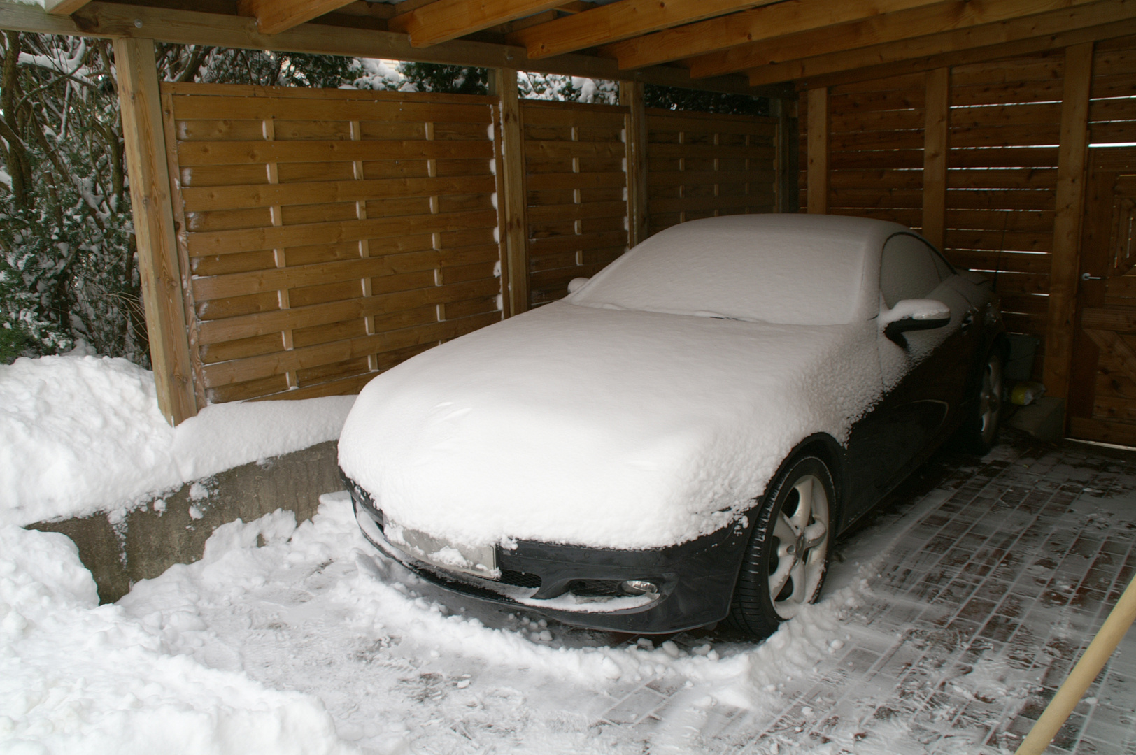 Winterschutz Auto Carport